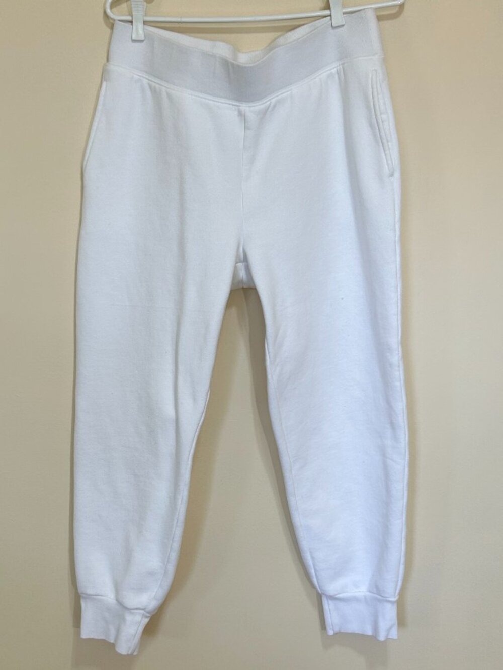 TNA Aritzia Cozy Fleece Joggers White Size L